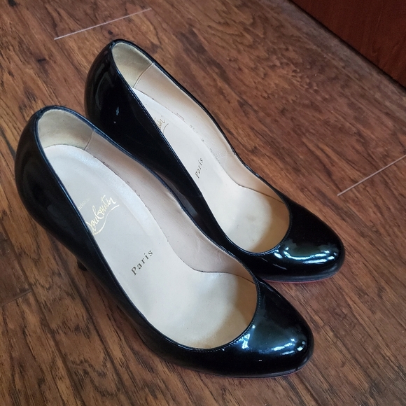 Christian Louboutin Patent Pumps Sz 38/US 7 - Picture 2 of 5